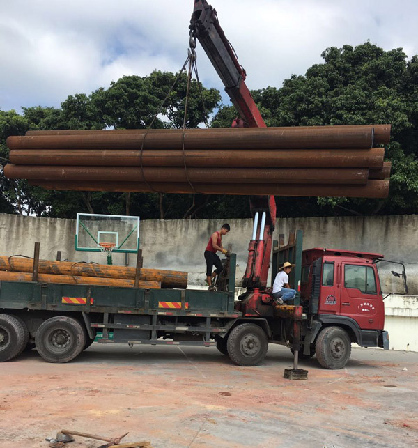 施工現(xiàn)場(chǎng)安裝