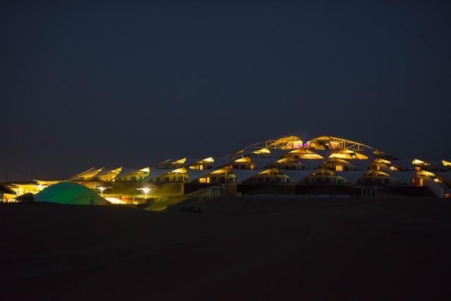 膜結(jié)構(gòu)車棚