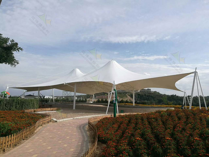 膜結(jié)構(gòu)車棚